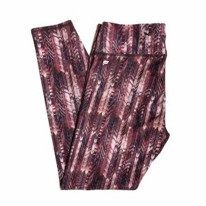 Fabletics Women’s Purple Patterned Athletic mid-rise PowerHold Leggings S
